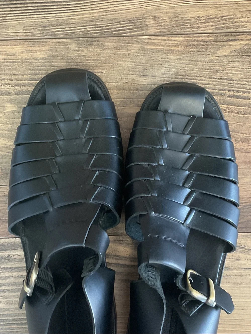 Pronto Uomo Men's Black Leather Closed Toe Fisherman Sandals 8M